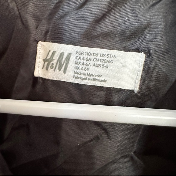 H&M puffer jacket kids 4-6 - Picture 2 of 2